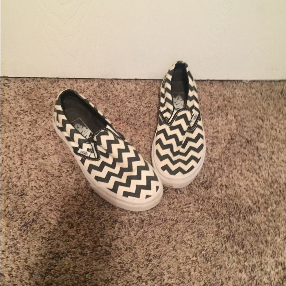 chevron vans - Picture 2 of 3